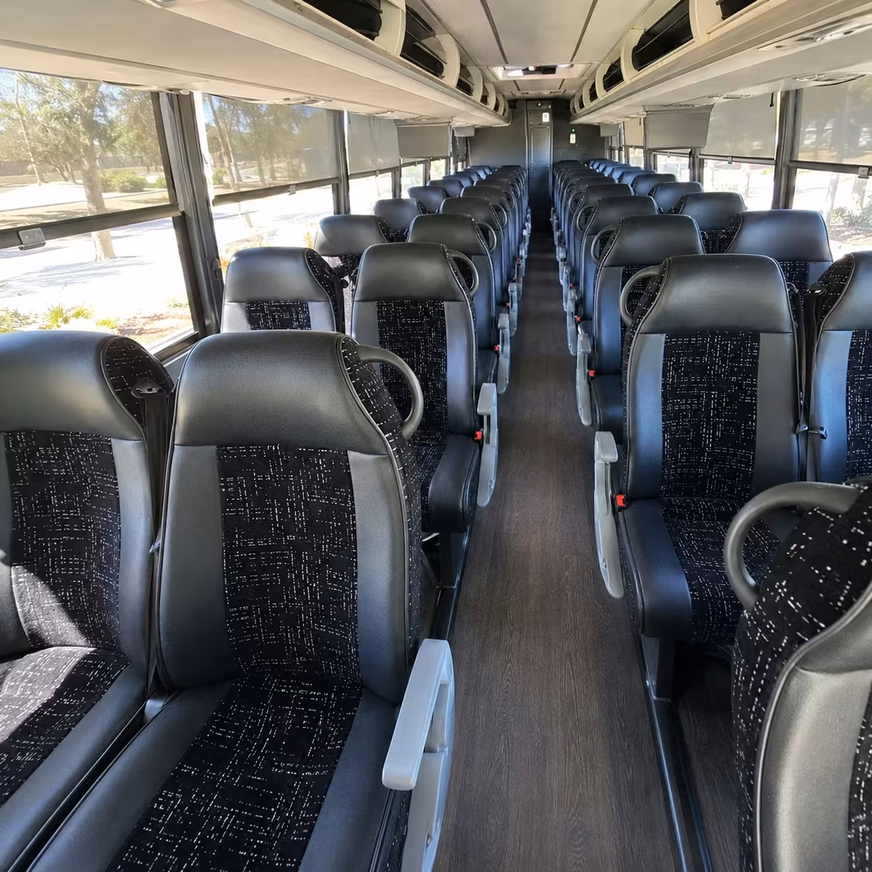 clifton charter bus rentals to aquariums and zoos